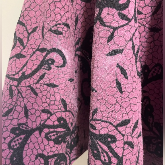 Pins & Needles casual mini skirt. Purple plum + black floral lace pattern. Small - Picture 5 of 6
